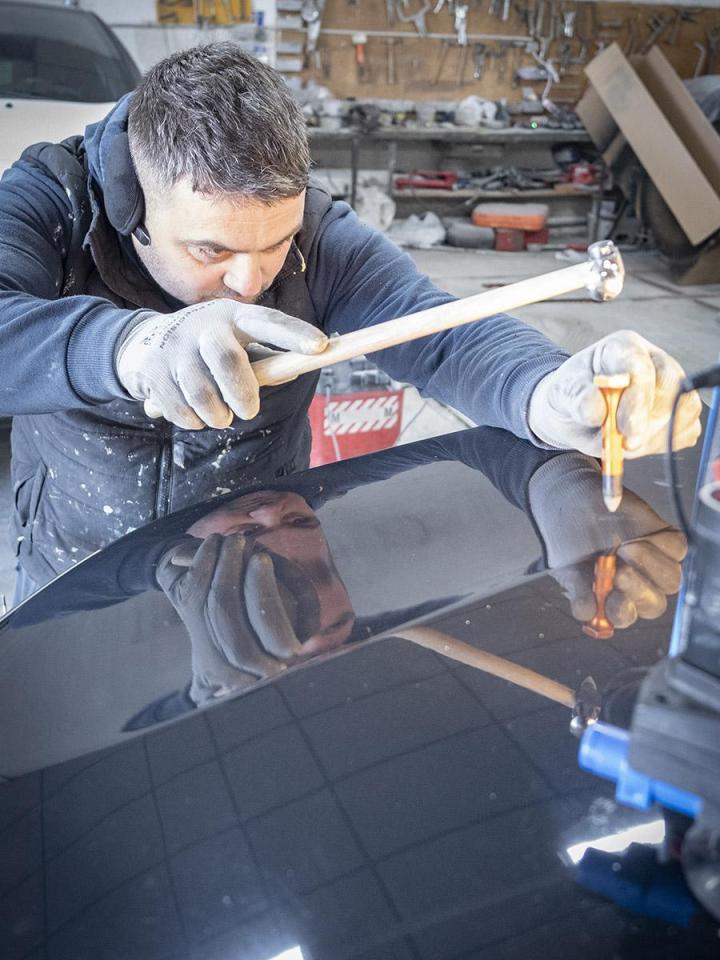 Débosselage carrosserie Givors